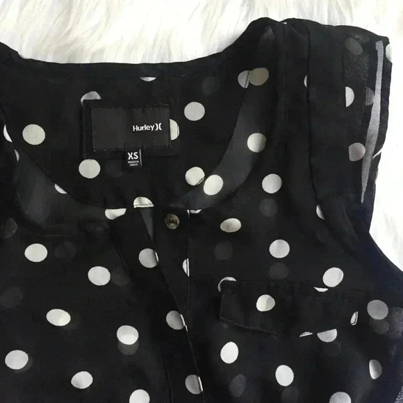 ✨ Hurley Black & White Polka Dot Tank - Picture 2 of 4